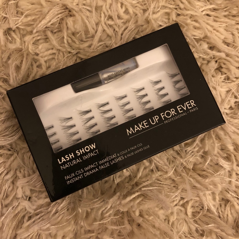 INSTANT DRAMA FALSE LASHES & FALSE LASHES GLUE